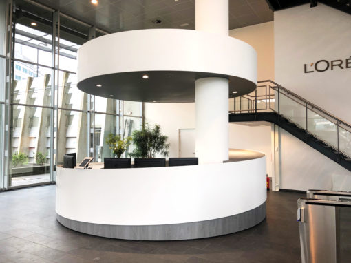 De wetenschap van schoonheid verwerkt in een balie.